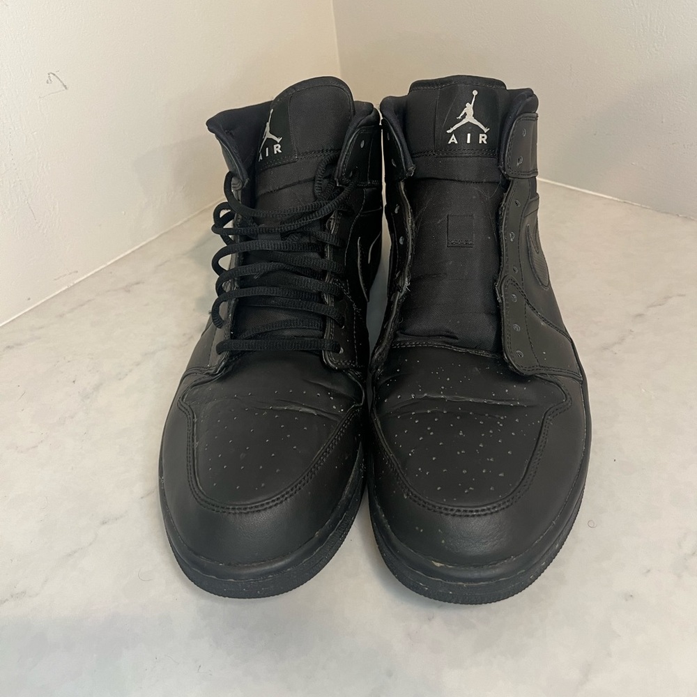 Air Jordan Mid 1 “Black White”